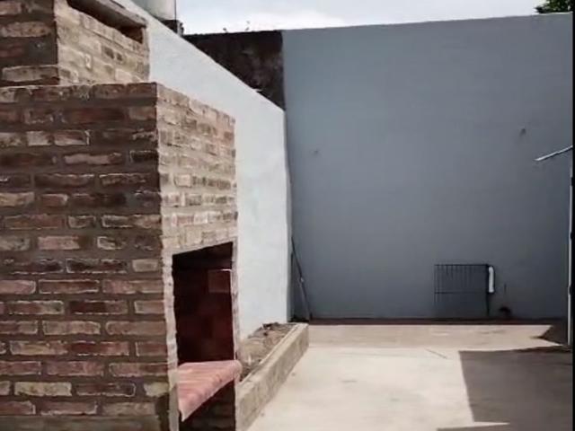 Alquiler de espectacular Casa 3 ambientes en Berazategui