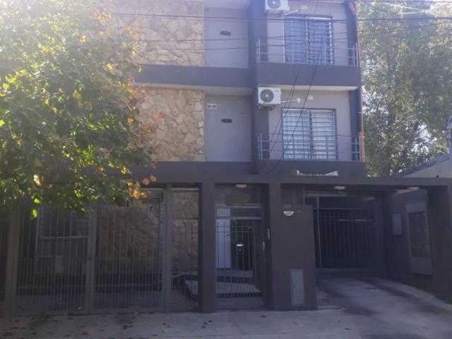 Alquiler de espectacular Casa 3 ambientes en Ituzaingó