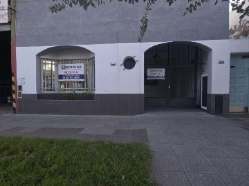 Alquiler de espectacular Casa 3 ambientes en Lanús Lanús Este