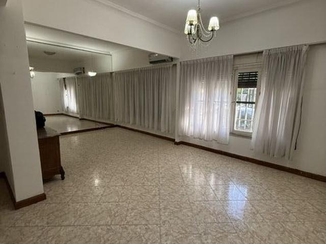 Alquiler de espectacular Casa 3 ambientes en Parque Patricios