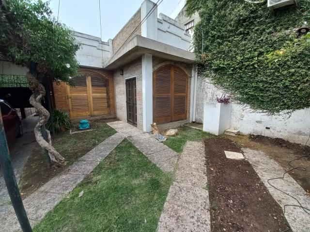 Alquiler de espectacular Departamento 1 ambiente en Almirante Brown Rafael Calzada
