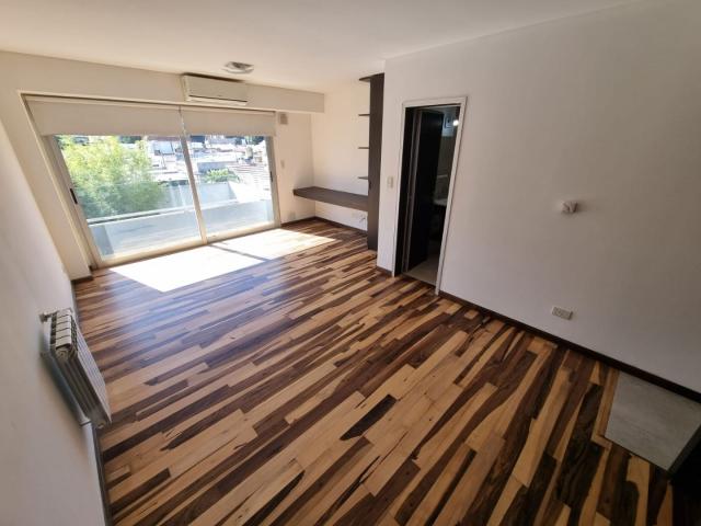 Alquiler de espectacular Departamento 1 ambiente en Berazategui