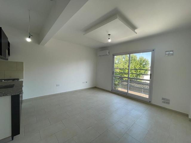 Alquiler de espectacular Departamento 1 ambiente en Lomas de Zamora Temperley