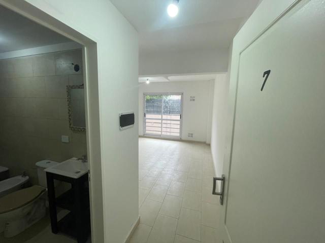 Alquiler de espectacular Departamento 1 ambiente en Lomas de Zamora Temperley