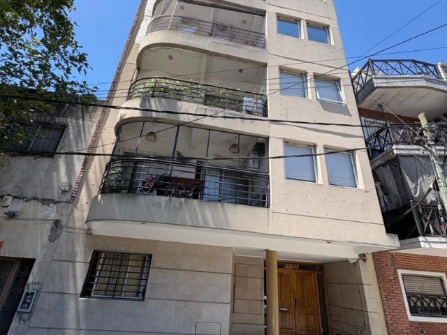Alquiler de espectacular Departamento 1 ambiente en Tres De Febrero Saenz Peña