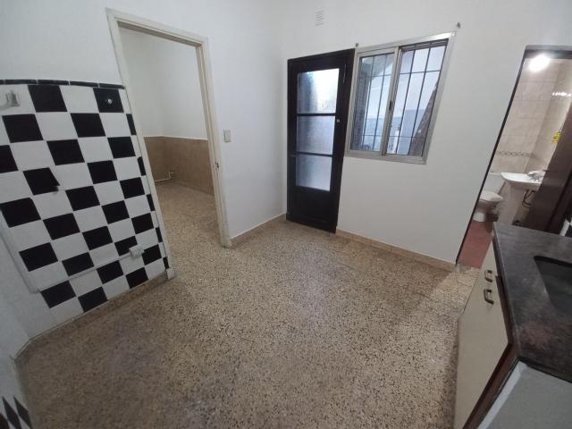 Alquiler de espectacular Departamento 2 ambientes en Almirante Brown Rafael Calzada