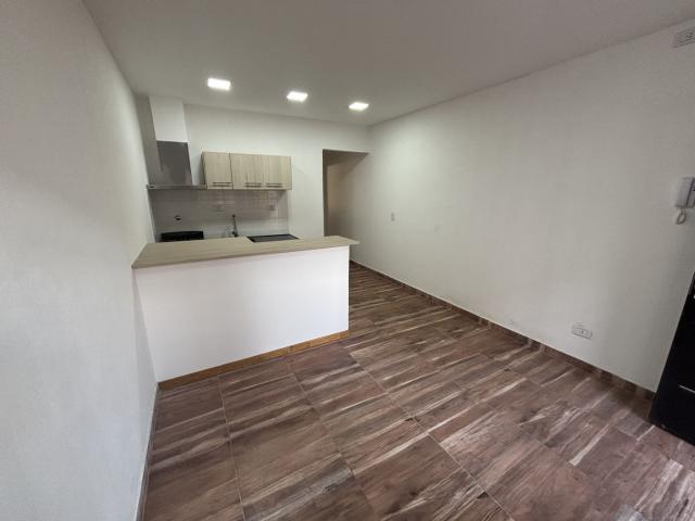 Alquiler de espectacular Departamento 2 ambientes en Almirante Brown Rafael Calzada
