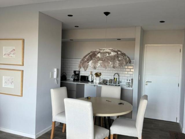 Alquiler de espectacular Departamento 2 ambientes en Brandsen