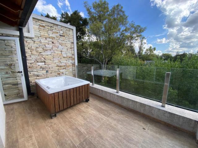 Alquiler de espectacular Departamento 2 ambientes en Ezeiza Canning