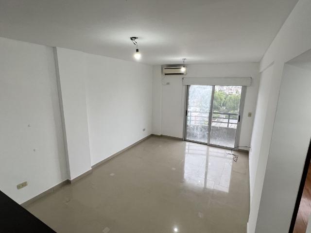 Alquiler de espectacular Departamento 2 ambientes en Quilmes