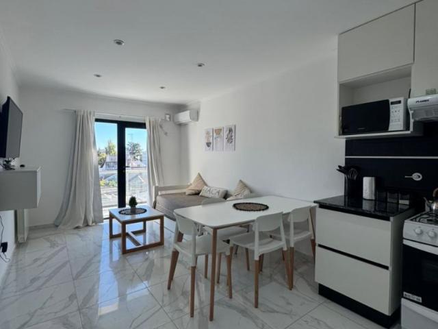 Alquiler de espectacular Departamento 2 ambientes en Tandil