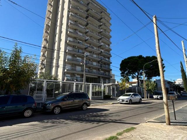 Alquiler de espectacular Departamento 2 ambientes en Tres De Febrero Caseros