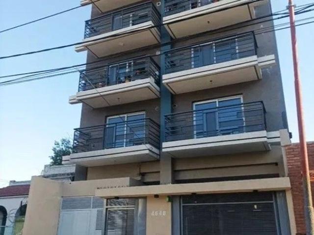 Alquiler de espectacular Departamento 2 ambientes en Tres De Febrero Caseros