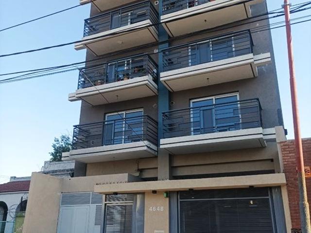 Alquiler de espectacular Departamento 2 ambientes en Tres De Febrero Caseros