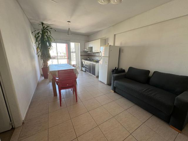 Alquiler de espectacular Departamento 2 ambientes en Tres De Febrero Caseros