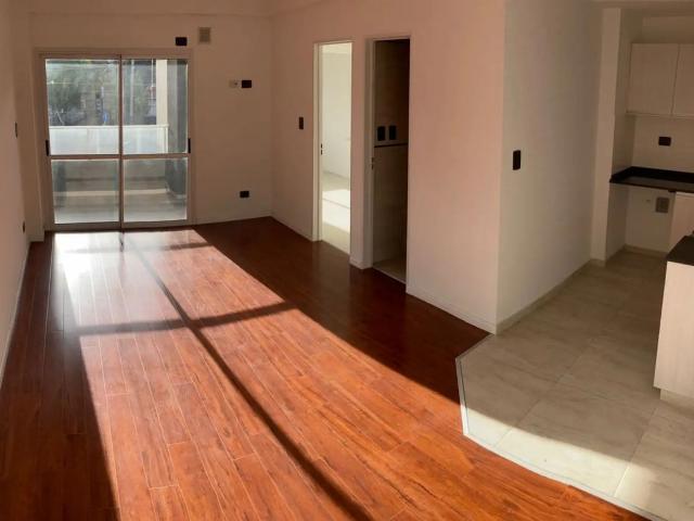 Alquiler de espectacular Departamento 2 ambientes en Tres De Febrero Ciudadela