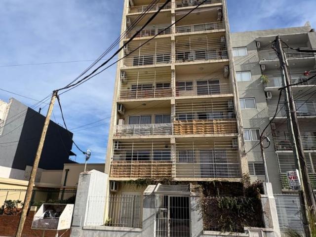 Alquiler de espectacular Departamento 2 ambientes en Tres De Febrero Santos Lugares
