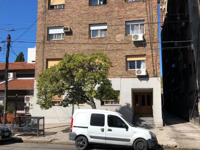 Alquiler de espectacular Departamento 3 ambientes en Avellaneda