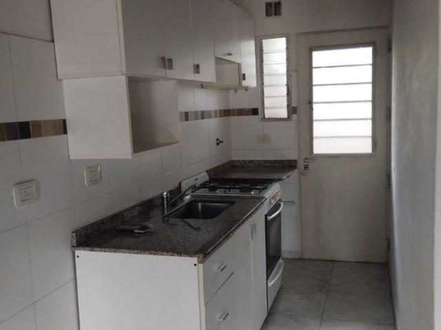 Alquiler de espectacular Departamento 3 ambientes en Almirante Brown Adrogué