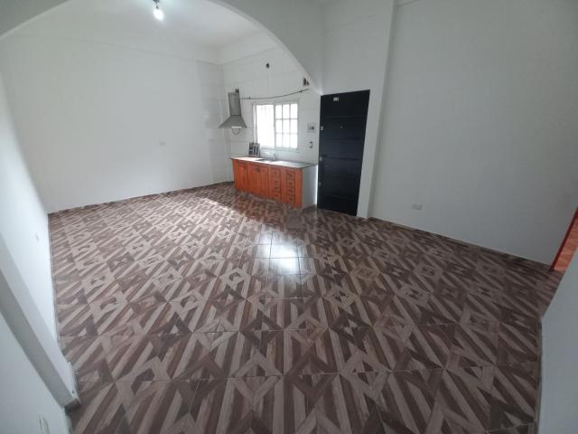Alquiler de espectacular Departamento 3 ambientes en Almirante Brown San Jose