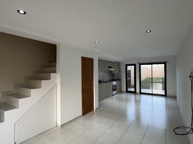 Alquiler de espectacular Departamento 3 ambientes en Balcarce Balcarce