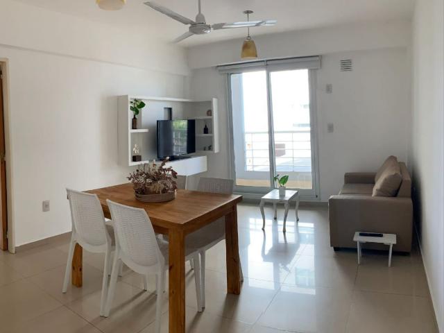 Alquiler de espectacular Departamento 3 ambientes en Santa Fe