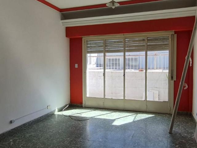 Alquiler de espectacular Departamento 3 ambientes en Tres De Febrero Caseros