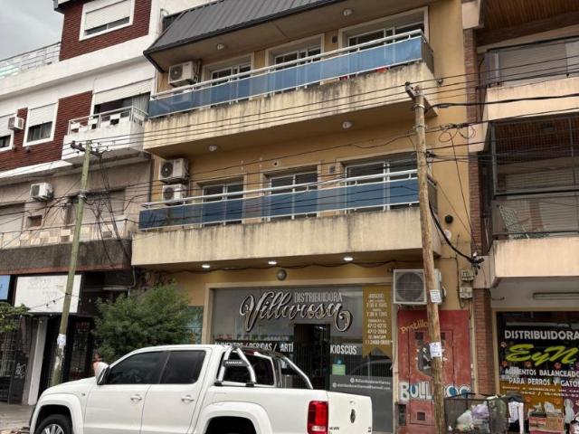 Alquiler de espectacular Departamento 3 ambientes en Tres De Febrero Santos Lugares