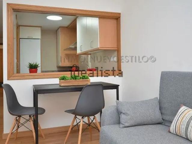 Alquiler de estudio en Calle Llorente