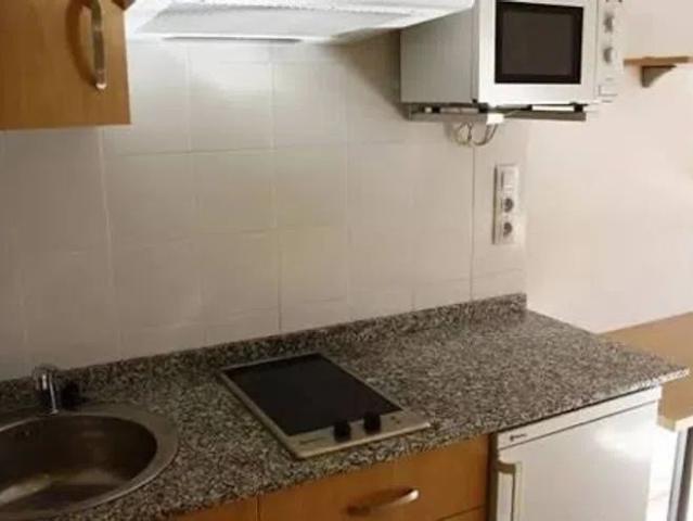 Alquiler de estudio en Calle Valdivia, 40