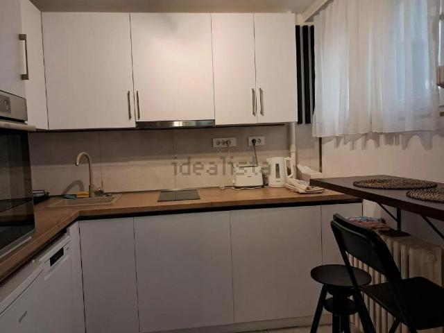 ALQUILER DE ESTUPENDA VIVIENDA ZONA BARRIO OBRERO EN URBANIZACIÓN