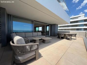 Alquiler de este lujoso Apartamento en Malaga Towers con Vistas al Mar