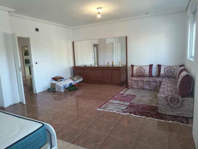 ALQUILER DE EXCELENTE CASA DE CAMPO CON 5 GARAJE
