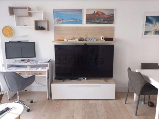 ALQUILER DE EXCELENTE VIVIENDA ZONA ENSANCHE PARA ENTRAR EN OCTUBRE