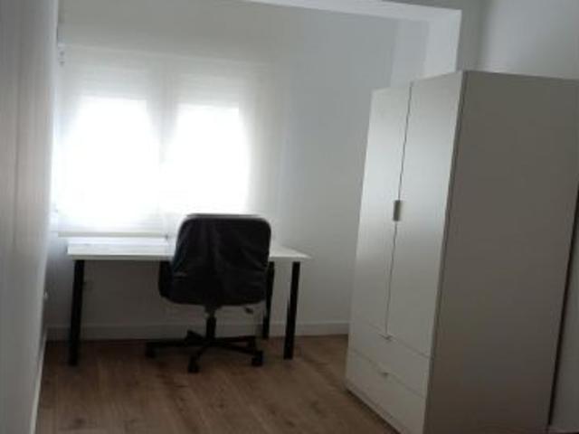 Alquiler de habitación en A Coruña, calle San Vicente