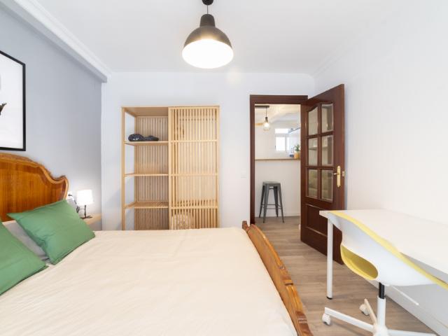 Alquiler de HABITACIÓN H1 BLANCA PALOMA, Parlamento Torneo, Sevilla