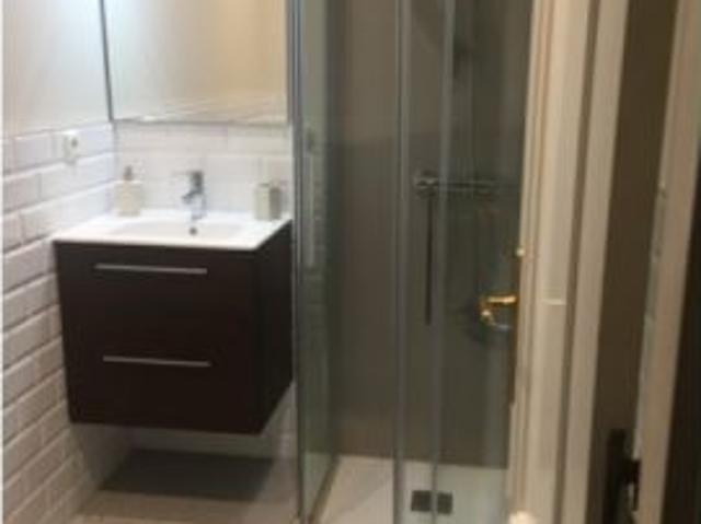 Alquiler de habitaciones en casa de 4 habitaciones en San Sebastián