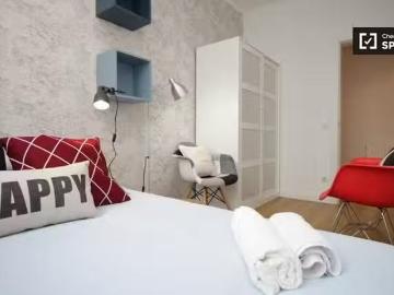 Alquiler de habitaciones en apartamento de 4 dormitorios en Gr.