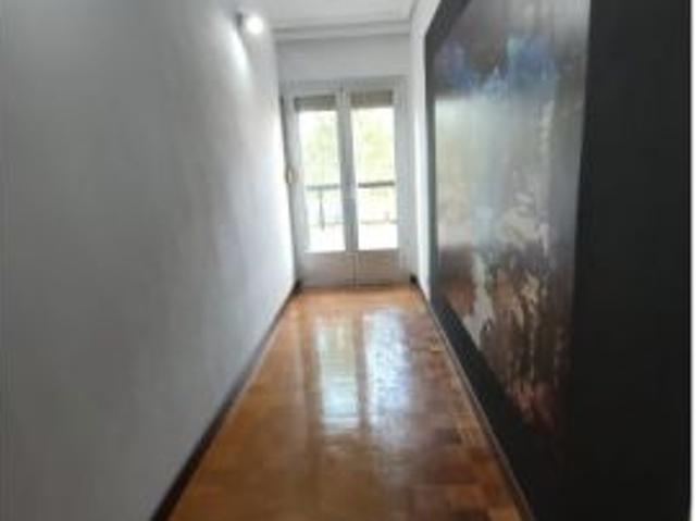 Alquiler de habitaciones en apartamento de 5 habitaciones en Casco Histórico