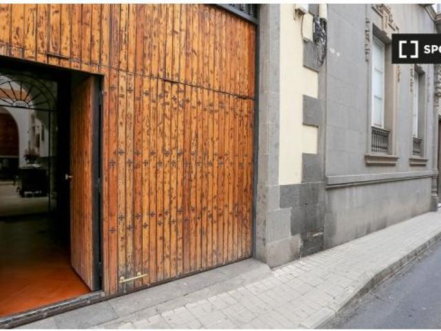 Alquiler de habitaciones en piso de 3 dormitorios en Las Palmas