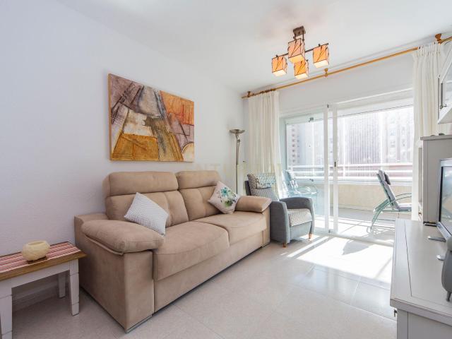 Alquiler de invierno en Apolo XIV – Apartamento con piscina a 100 metros de la playa de La Fossa, Calpe