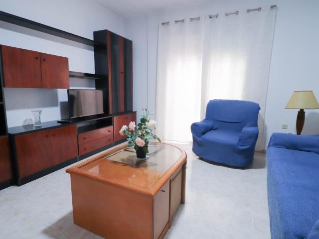 ALQUILER DE LARGA TEMPORADA | Apartamento de 1 dormitorio en pleno Centro de Almería