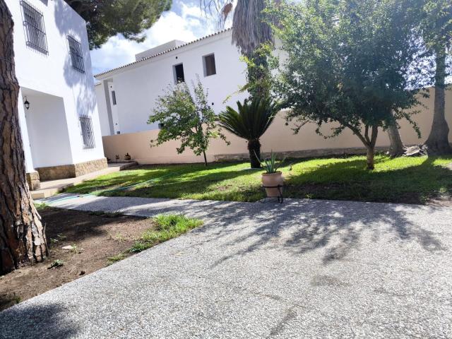 ALQUILER DE LARGA DURACIÓN DE ADOSADO EN LA URBANIZACIÓN DE VALDELAGRANA, EL PUERTO DE SANTA MARÍA