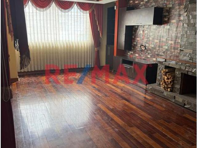 Alquiler De Linda Casa Ideal Para Empresas Puno