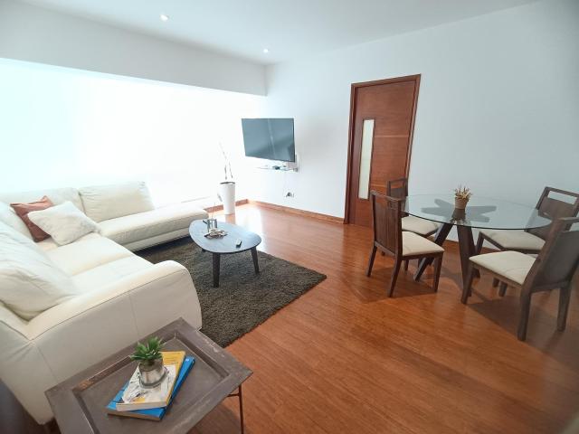 Alquiler de Moderno Flat/ Amoblado y Equipado/ 2 Dorm/ Piso 5/ Cerca a Larcomar