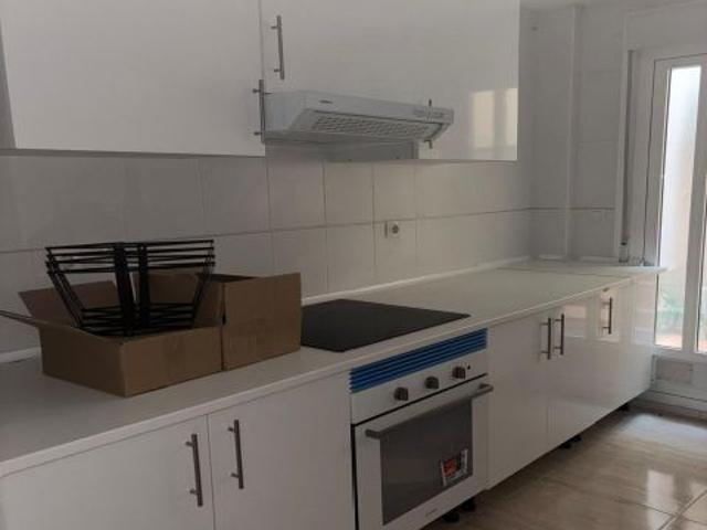 Alquiler de Moderno Piso Seminuevo en Purchena, Andalucía