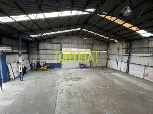 Alquiler de nave industrial independiente muy comercial de 440 m2 de nave construida a pie de N 1, en Irura