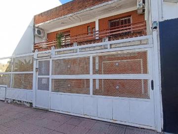 Alquiler de Ph 3 ambientes en Tres De Febrero Santos Lugares