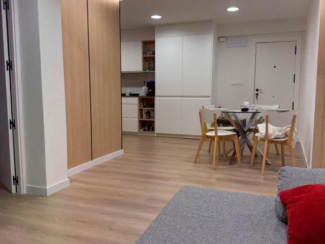 Alquiler de piso con 2 habitaciones en calle Islas Canarias