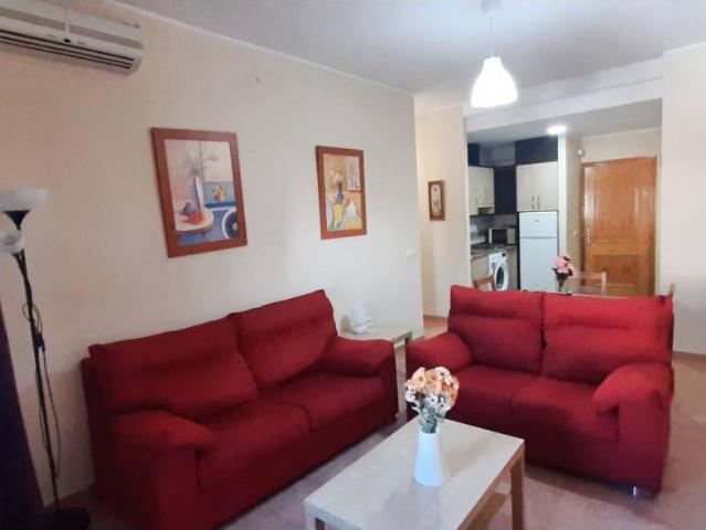 Alquiler de piso de 2 habitaciones en Málaga Capital, Campanillas